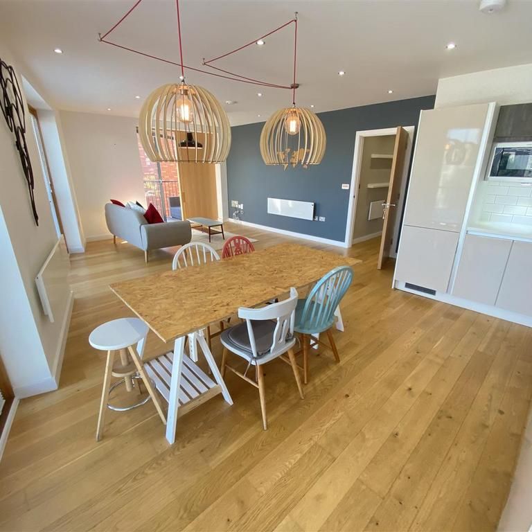 2 bedroom apartment to rent - Photo 1