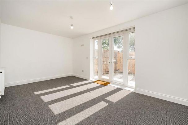 3 bedroom house to rent - Photo 1