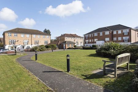 Bampton Drive, Mill Hill - Photo 5