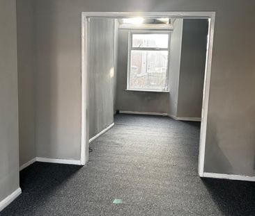 3 Bed Terraced House, New Cross Street, M5 - Photo 1