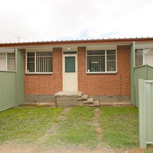 2/9 Charles Street, Queanbeyan - Photo 1