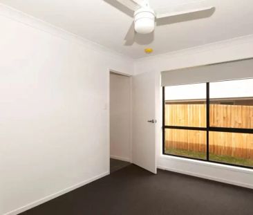 Neat & Tidy 1 Bedroom Duplex - Photo 6