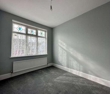 South Crescent, Southend On Sea, Essex, SS2 - Photo 1
