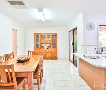 Three Bedroom Family Home with Shed - Photo 2