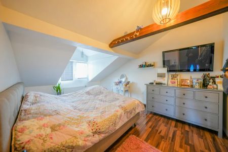 Exklusives 2-Familienhaus im Zentrum von Erkelenz – Flexibles Wohnen auf 3 Ebenen - Photo 4