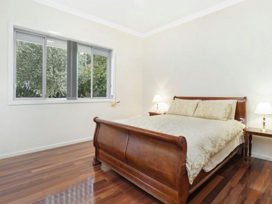 54 Rowland Avenue, WOLLONGONG NSW 2500 - Photo 1