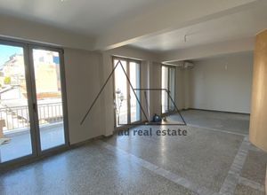 Διαμέρισμα για ενοικίαση - Κέντρο, - Photo 1