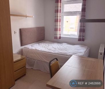 1 bedroom in a house share to rent - Photo 3