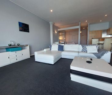 Furnished Princes Wharf with beautiful views - Photo 2