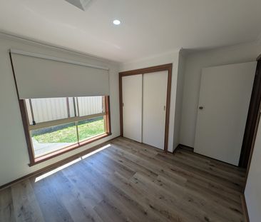 Oversized two bedroom living! - Photo 5