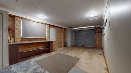 Family Home with Plenty of Space - Photo 4