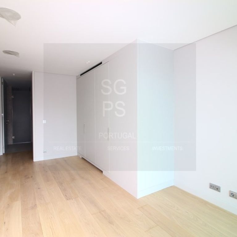 3 room luxury Apartment for rent in Lisbon - Photo 1