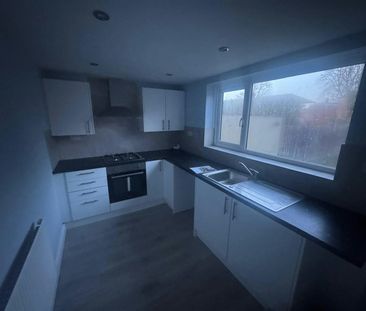 End of terrace house to rent on - Photo 6