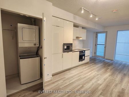 For Lease - 238 Simcoe Street Unit# 302, Toronto, Ontario - Photo 2