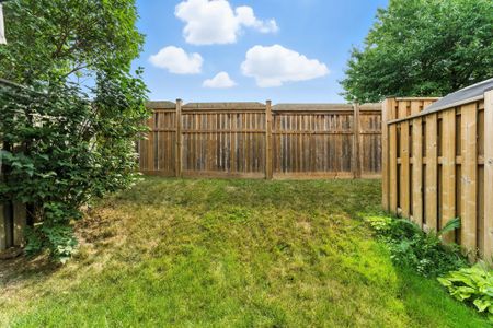 For Lease - 164E Henry Street, Brantford, Ontario - Photo 2