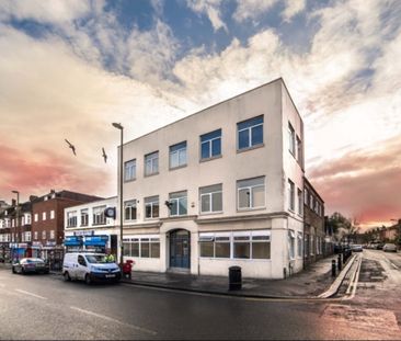 Studio Flat, Church Road, NW4 - Photo 1