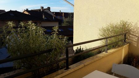 Location Appartement 2 pièces 34m² CHARLIEU 42190 - Photo 5