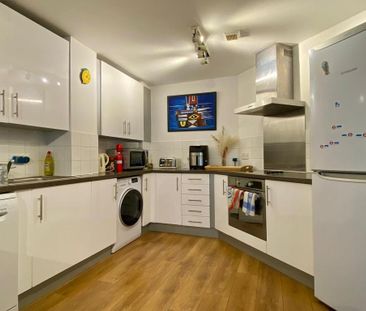 2 bedroom flat to rent - Photo 6