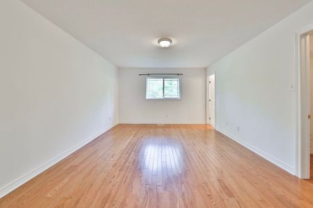 For Lease - 2169 Orchard Road Unit# 19, Burlington, Ontario - Photo 2