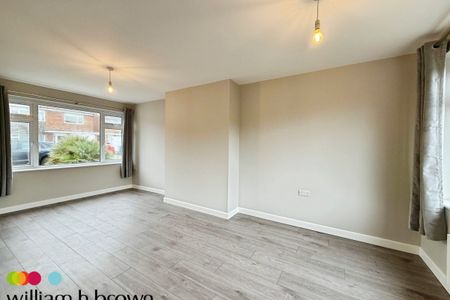 Mandy Close - Photo 5