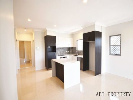 Come Home to Something Special at This Apartment. Unbeatable Location - Walk to Transport and Shops - Photo 4