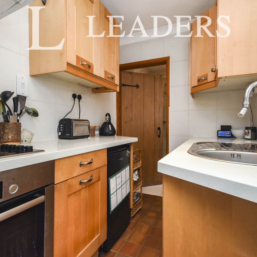 2 bedroom house to rent Stansted Road, CM23 - Photo 1