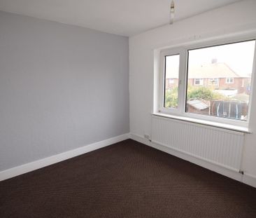 To Let 3 Bed Semi-Detached House - Photo 6