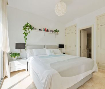 Luxury Semidetached House for rent in Estepona, Spain - Photo 5