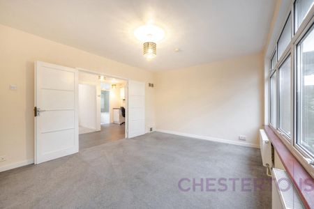 2 bedroom flat in 190 Plumstead High Street - Photo 2