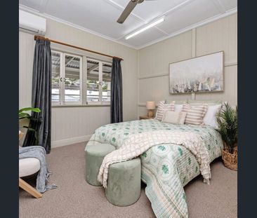 Coastal Comfort, Space & Lifestyle in the Heart of North Ward - Photo 5