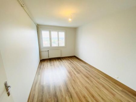 Location Appartement 3 pièces 85m² CHARNAY LES MACON 71850 - Photo 2