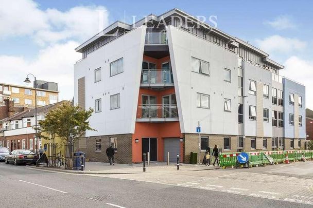 Fawcett Road, Southsea, PO4 - Photo 1