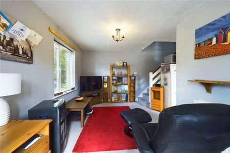 St Marys Way, Burghfield Common, Reading, Berkshire, RG7 - Photo 2