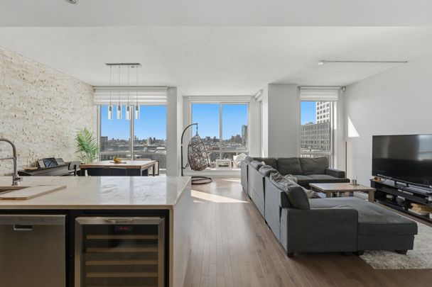 Apartment for rent, Montréal (Ville-Marie) - Photo 1