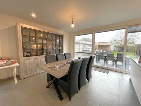 RUIME HALFOPEN BEBOUWING MET 4 SLAAPKAMERS - Photo 5