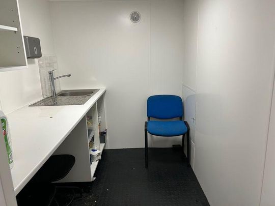 2 bedroom property to rent - Photo 1