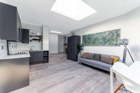 2 bedroom flat to rent - Photo 5