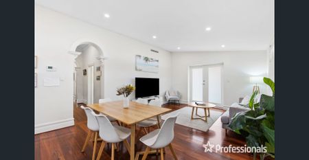 Stunning 3-Bedroom Family Home in a Prime Central Location - Photo 5