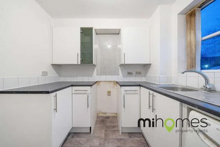 Hispano Mews, Enfield, EN3 - Photo 3