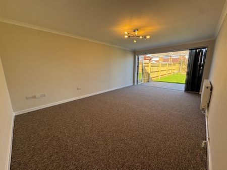 3 bedroom bungalow to rent - Photo 3