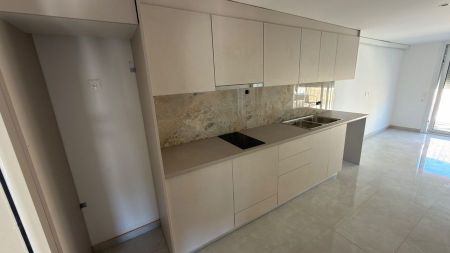 Διαμέρισμα για ενοικίαση Άγιος Γεώργιος (Νίκαια) - Photo 2