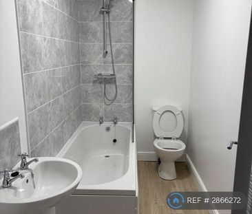 3 bedroom terraced house to rent - Photo 4