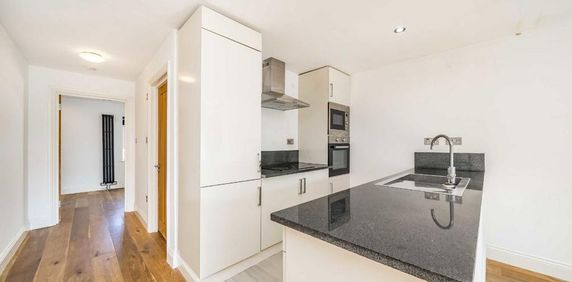 1 bedroom flat to rent - Photo 2