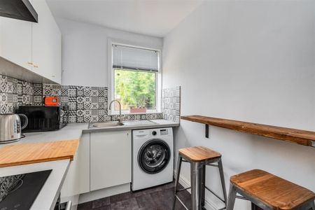 Pen Park Road, Southmead - Photo 4