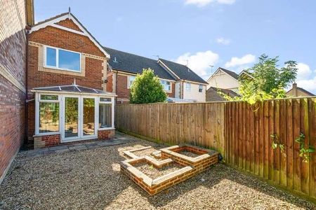 Didcot, Oxfordshire, OX11 - Photo 4