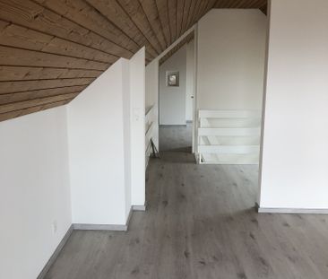 Rent a 4 ½ rooms duplex in Oberglatt - Photo 6