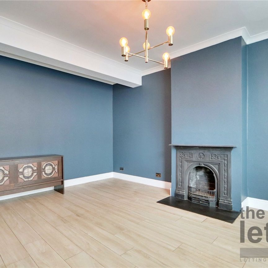 Browning Road, Enfield, Middlesex, EN2 0EW - Photo 1