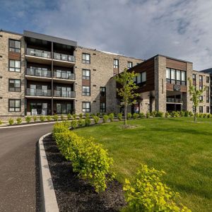 Le Félix- 5 1/2 + Lévis- 1er MARS 2026 - NEUF - Photo 2