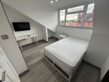 5 bedroom terraced house to rent - Photo 5