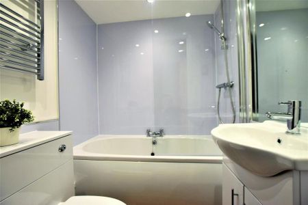 2 bedroom apartment to rent - Photo 3